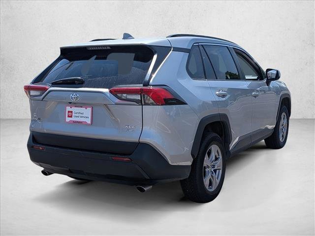 Used 2024 Toyota RAV4 XLE AWD/4WD image 5