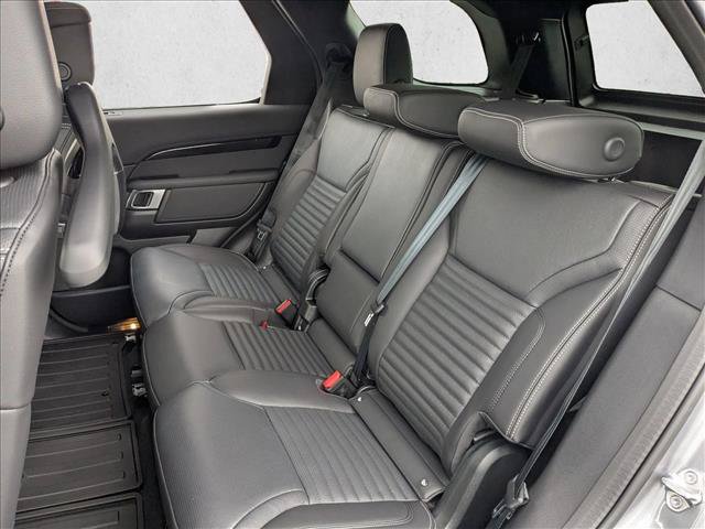 New 2025 Land Rover Discovery S AWD/4WD image 16