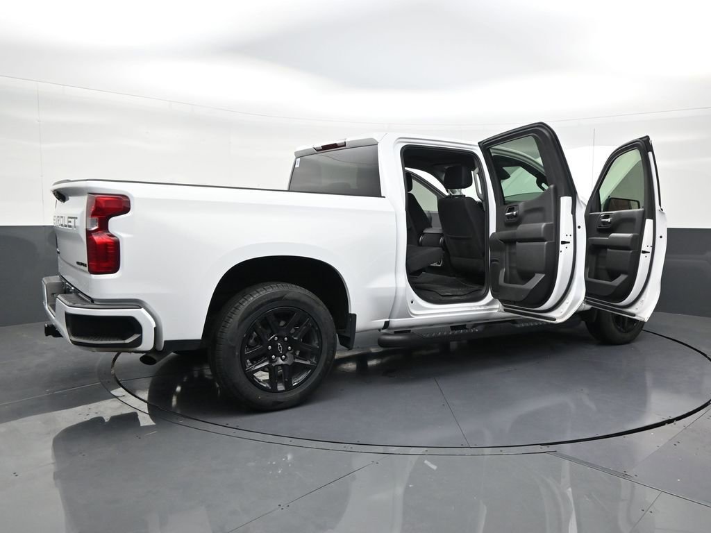 Used 2024 Chevrolet Silverado 1500 Custom w/ Turbomax Blackout Package RWD image 28