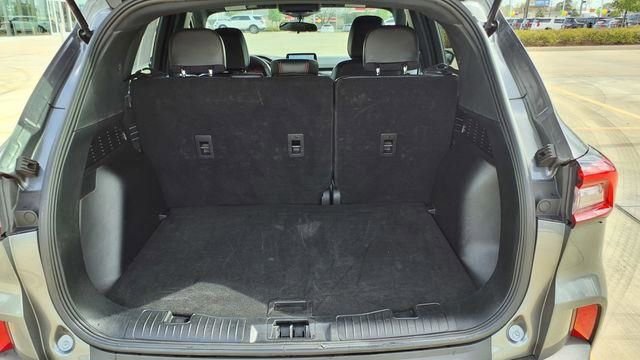Used 2025 Ford Escape ST-Line image 15