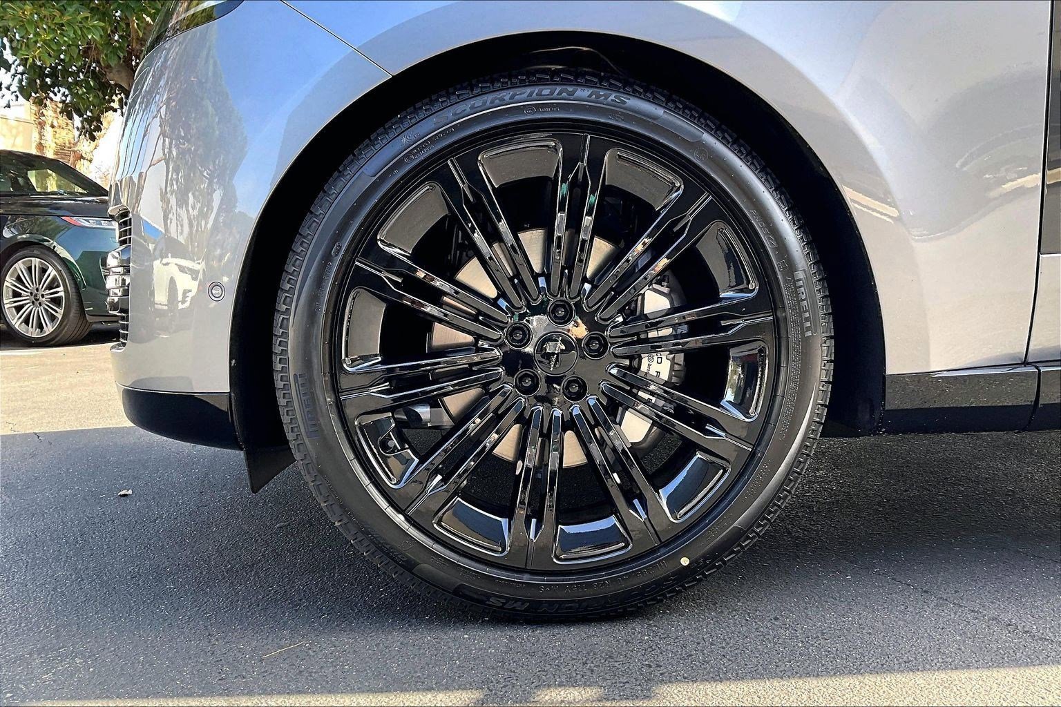 New 2026 Land Rover Range Rover SE image 6