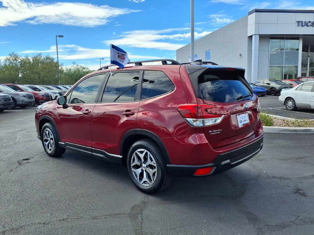 Used 2024 Subaru Forester Premium AWD/4WD image 12