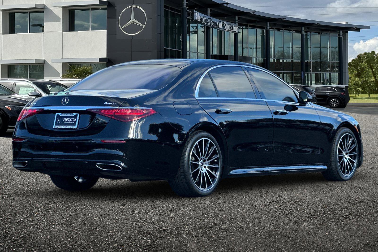 Certified 2022 Mercedes-Benz S 500 4MATIC image 4