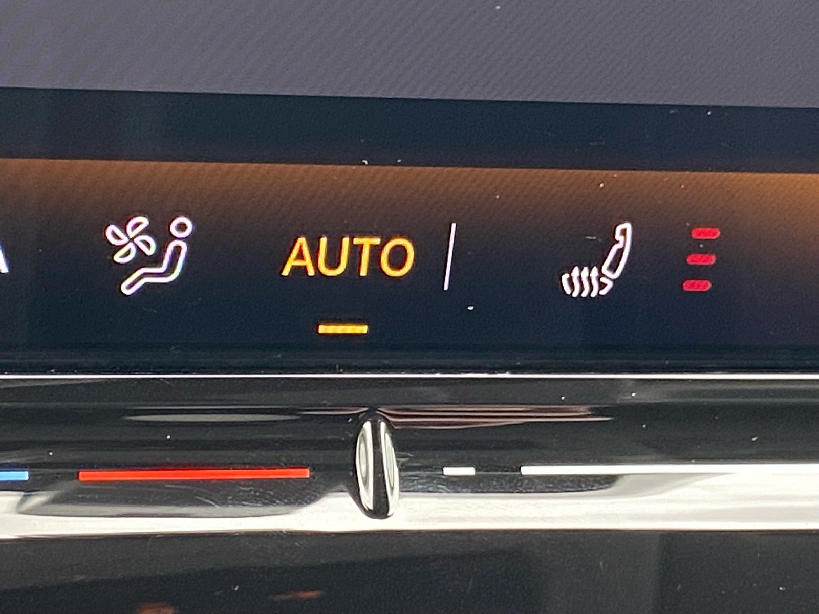 Certified 2026 Volkswagen Tiguan SE AWD/4WD image 16