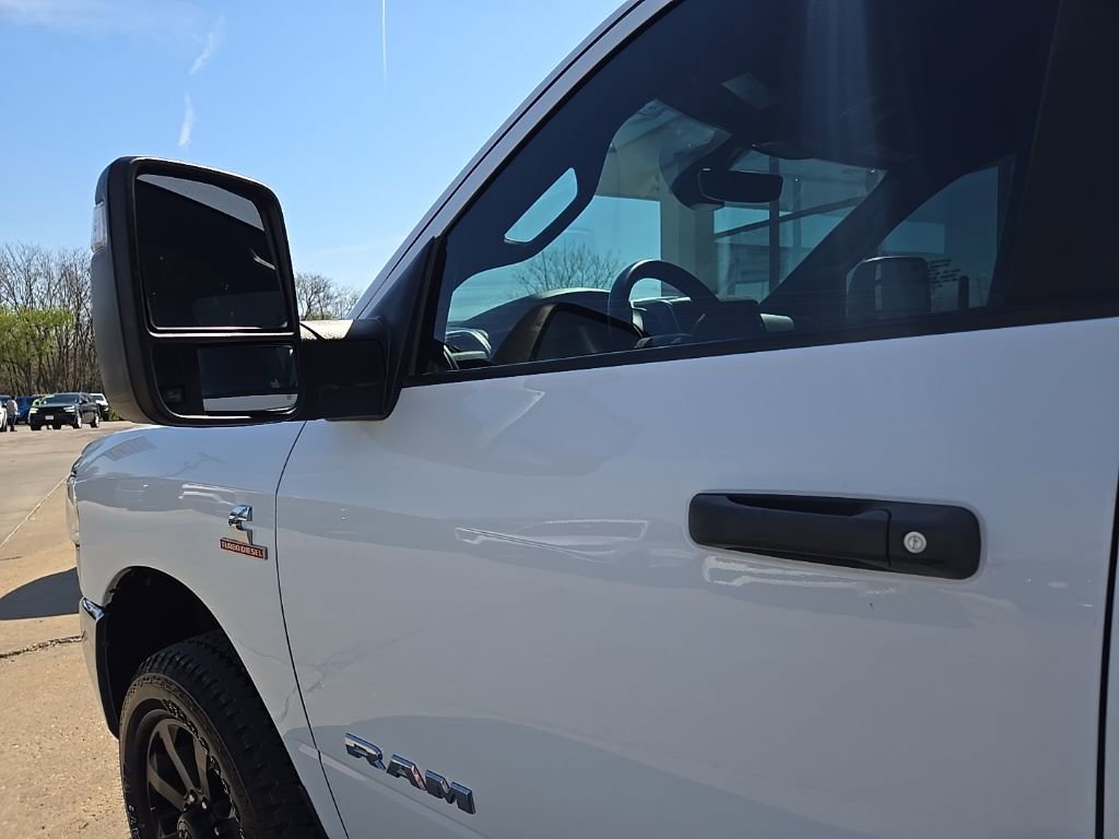 Used 2024 RAM 2500 Big Horn AWD/4WD image 36