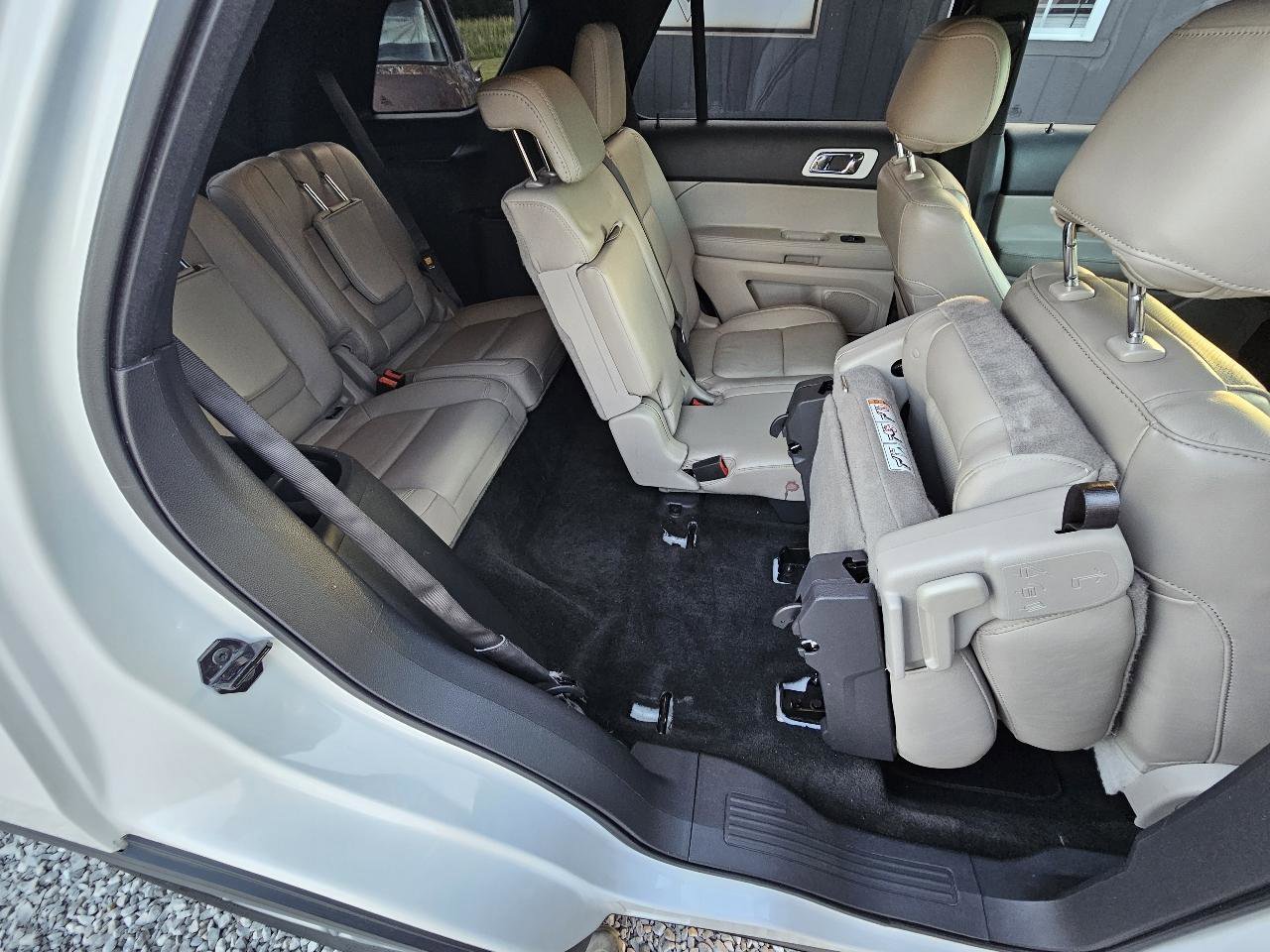 Used 2015 Ford Explorer Limited w/ Equipment Group 302A FWD image 35