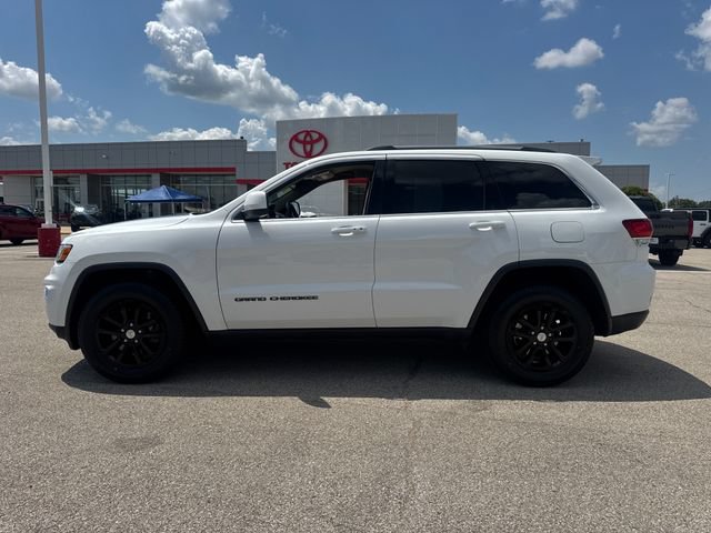 Used 2021 Jeep Grand Cherokee Laredo RWD image 3
