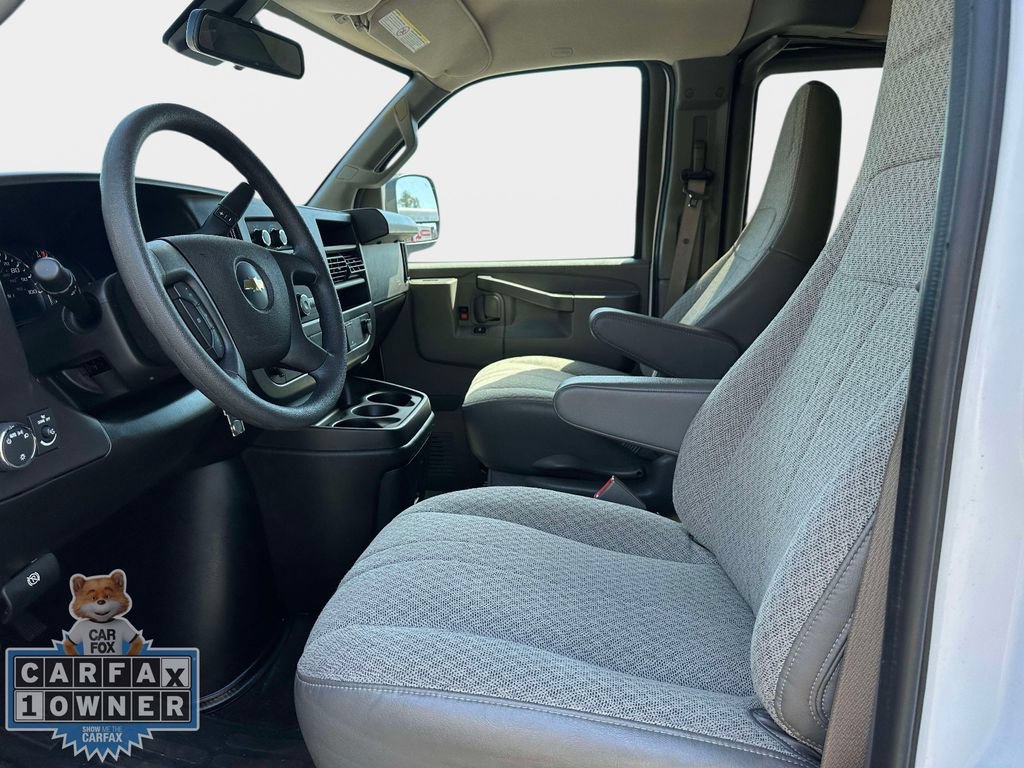 Used 2024 Chevrolet Express 3500 LT w/ LT Preferred Equipment Group RWD image 17