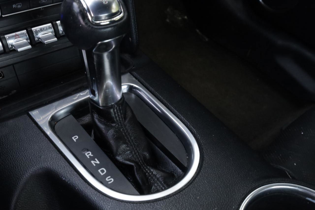 Used 2018 Ford Mustang GT Premium w/ GT Performance Package RWD image 13