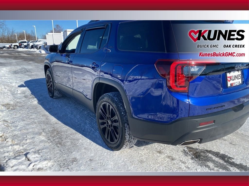 Used 2023 GMC Acadia SLT w/ Elevation Edition image 6