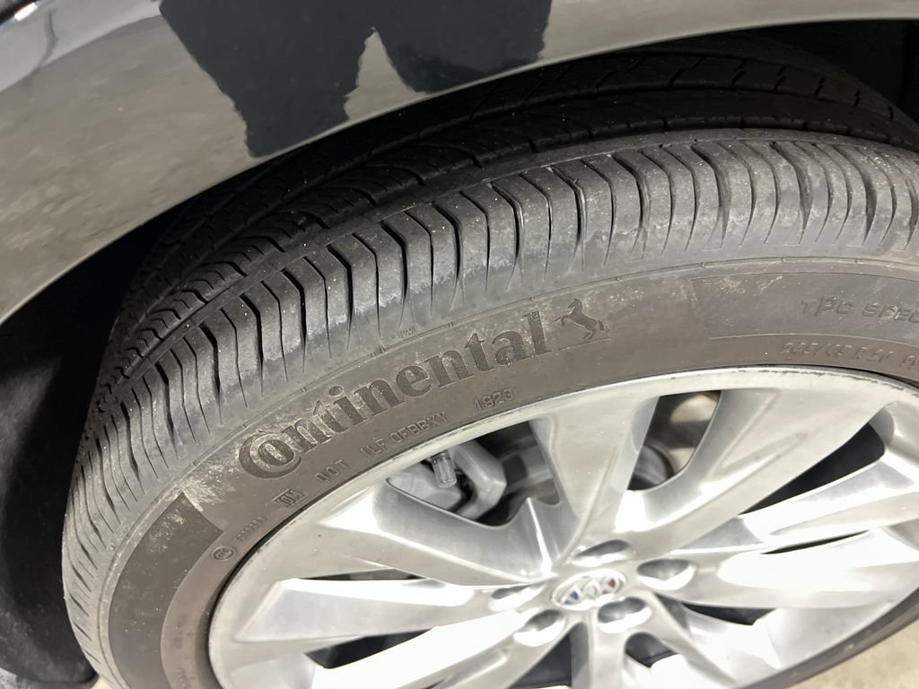 Certified 2023 Buick Envision Avenir AWD/4WD image 11