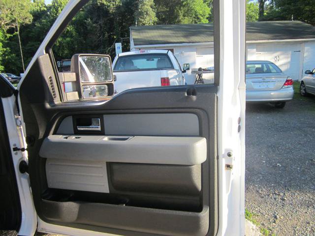 Used 2013 Ford F150 XL w/ Mid Equipment Group AWD/4WD image 14