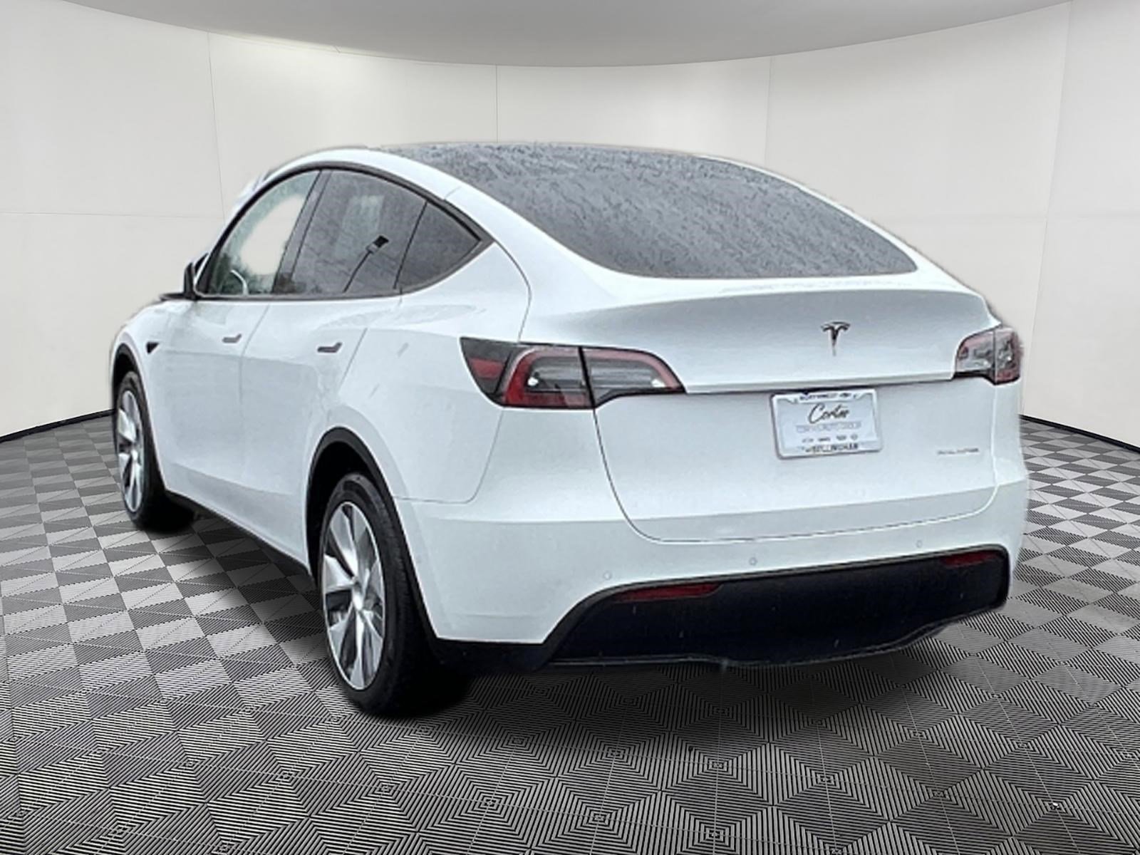 Used 2021 Tesla Model Y Long Range AWD/4WD image 4