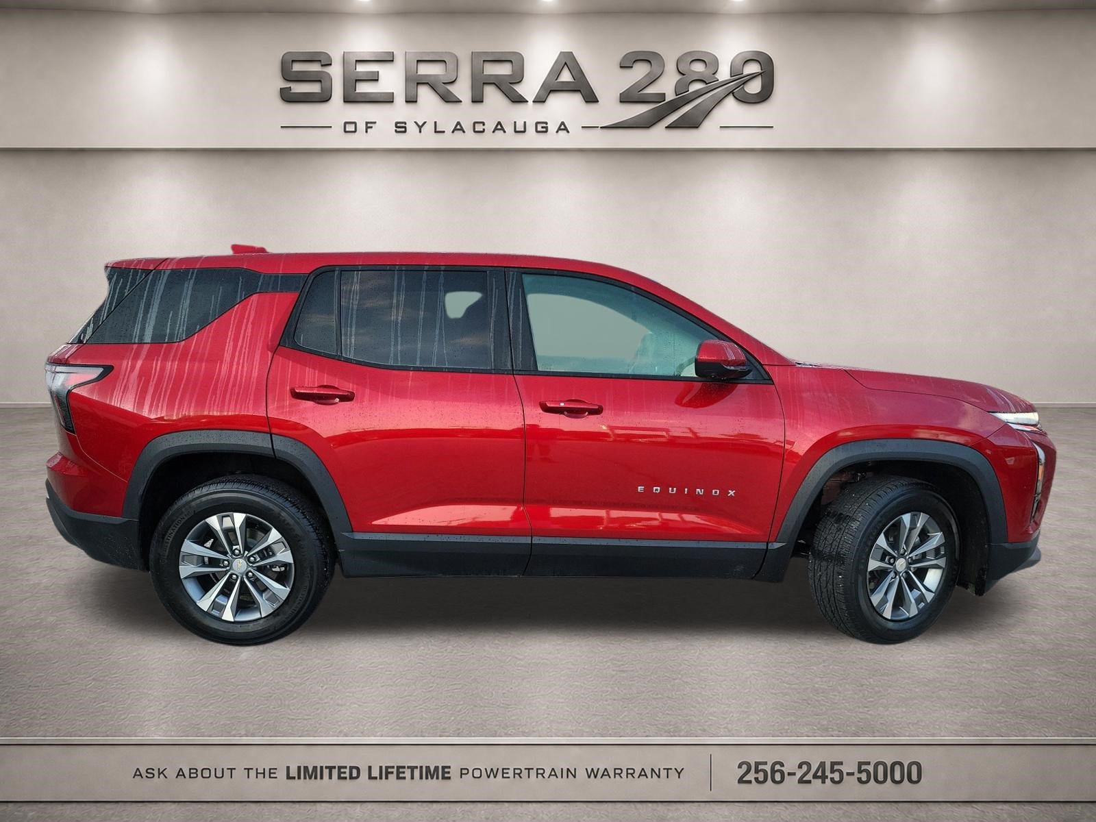 Used 2025 Chevrolet Equinox LT w/ Safety and Technology Package FWD image 4