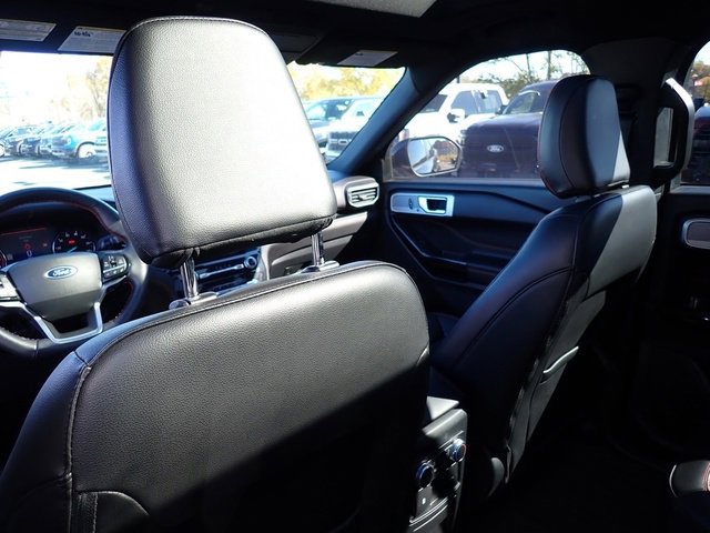 Certified 2022 Ford Explorer ST-Line w/ Class IV Trailer Tow Package image 18