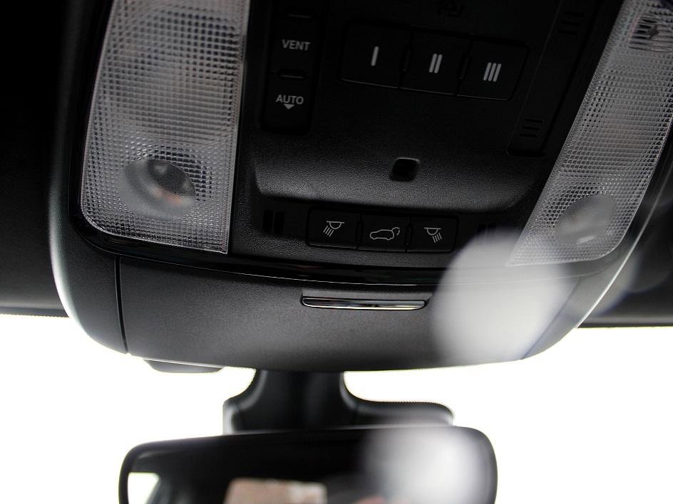 Used 2024 Dodge Durango Citadel w/ Tow 'N Go Package image 12