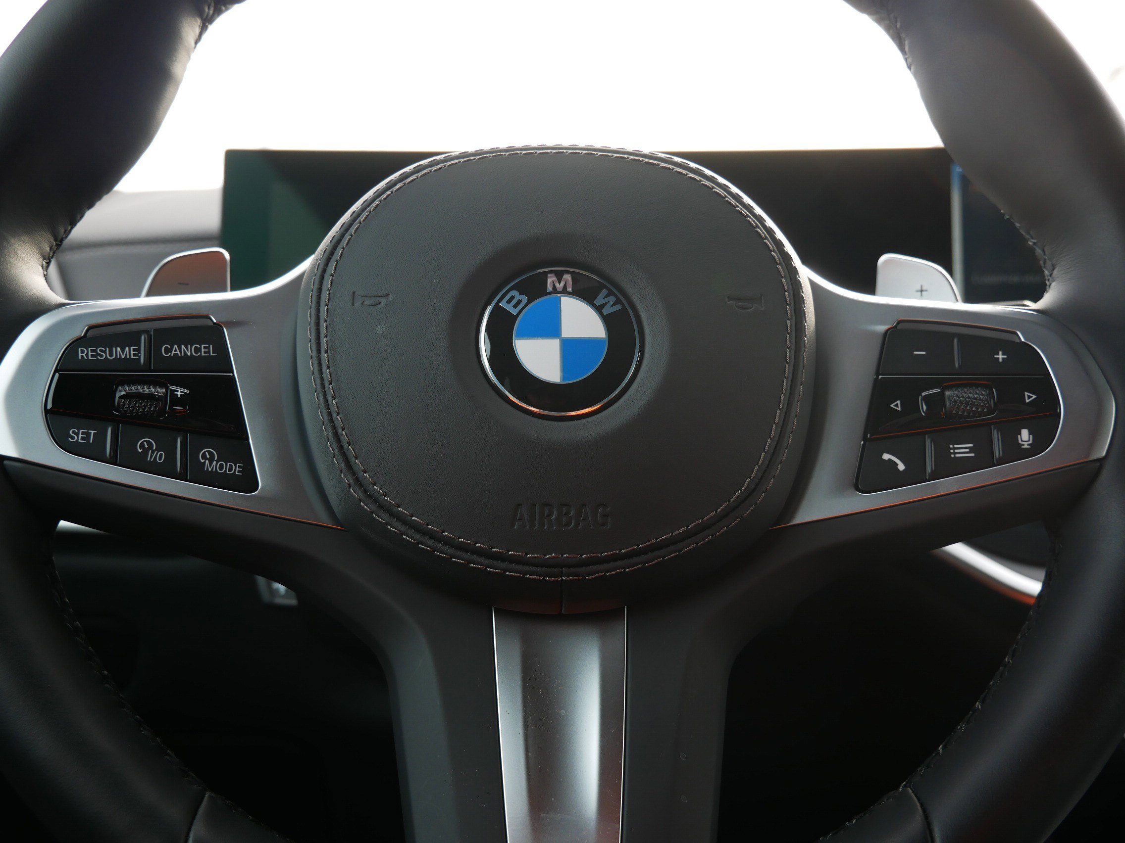 Used 2026 BMW X5 xDrive40i w/ M Sport Package image 25