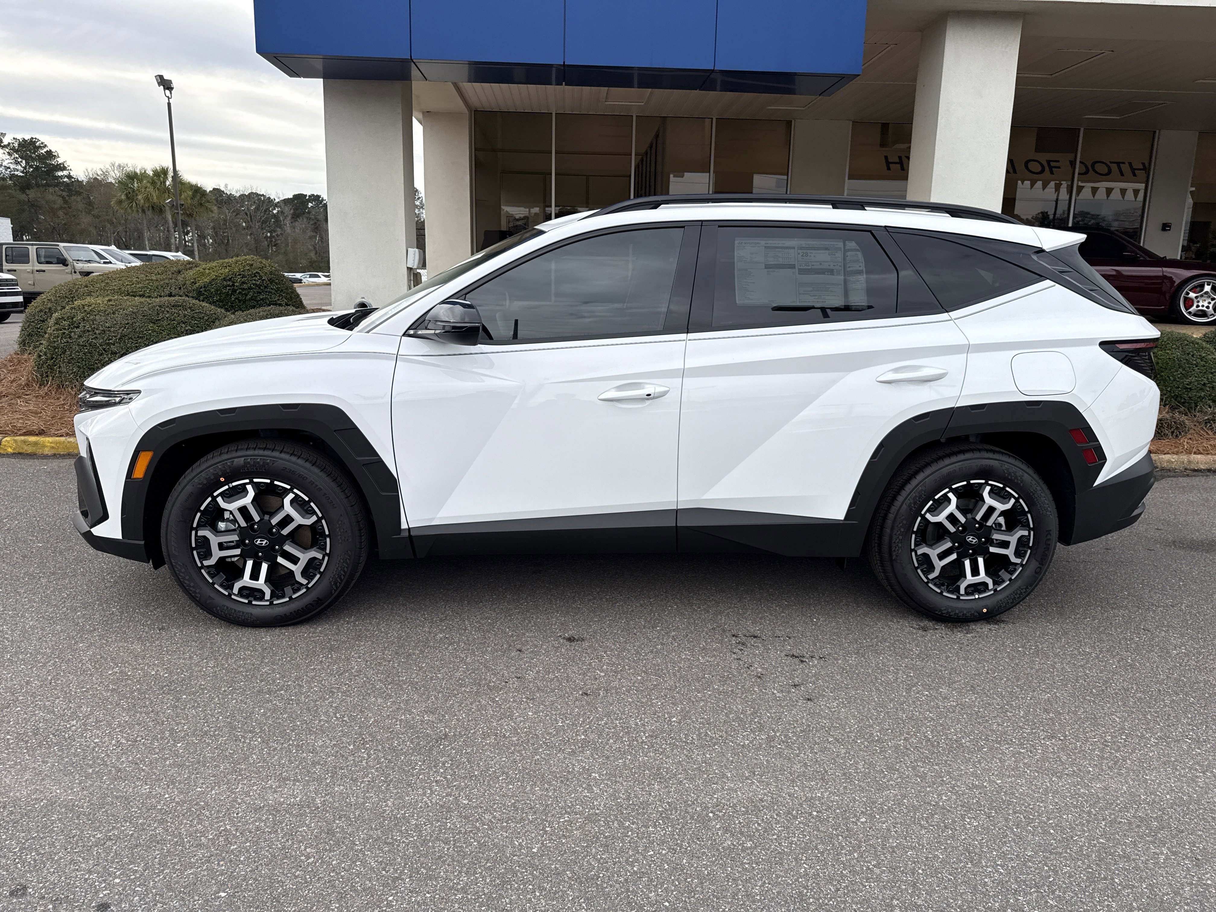 New 2026 Hyundai Tucson XRT image 2