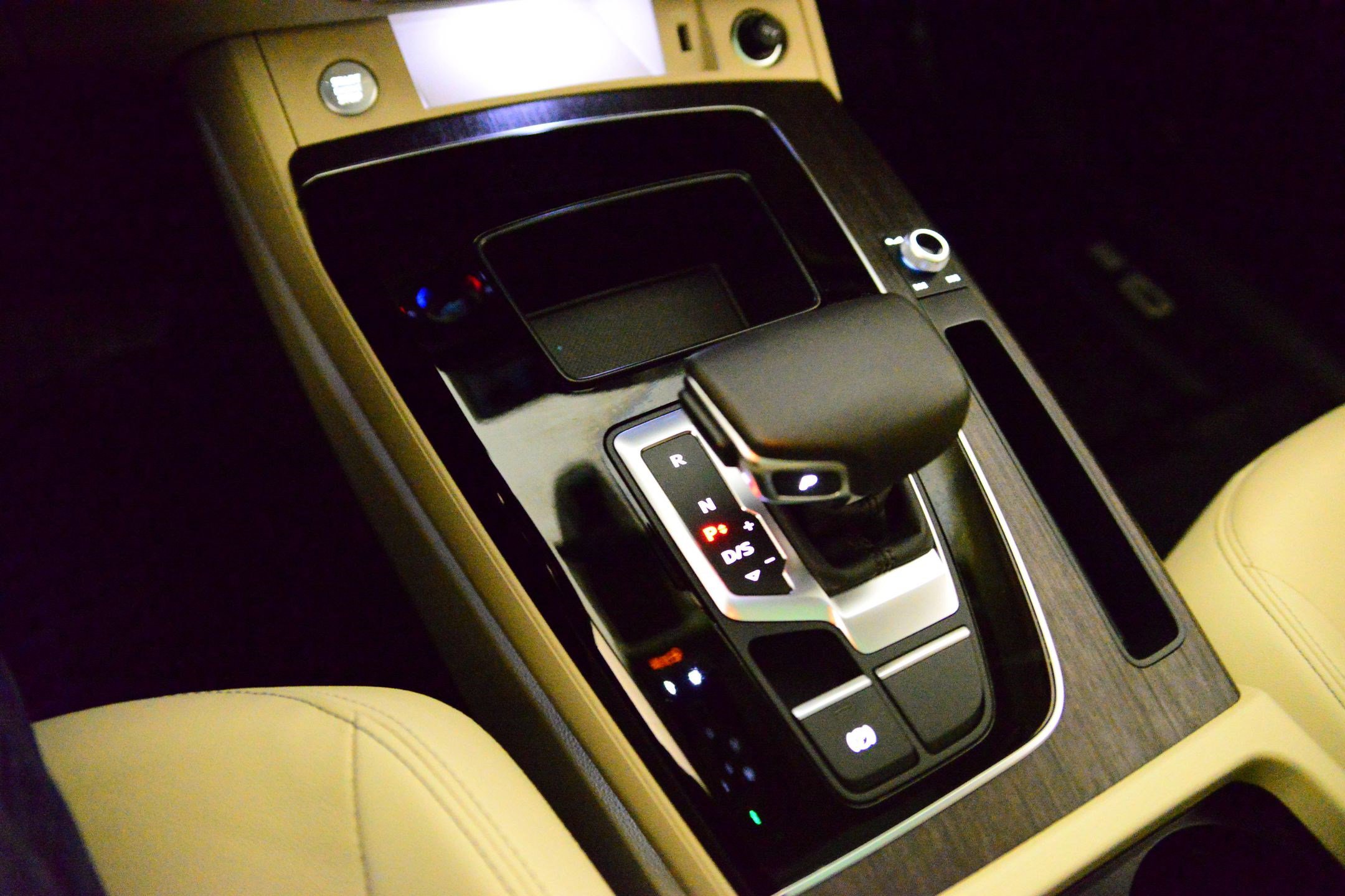 Certified 2025 Audi Q5 2.0T Premium image 13