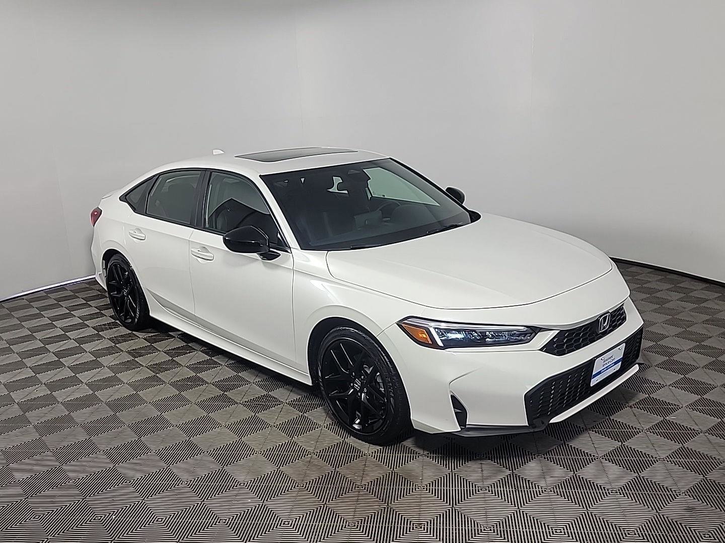 Certified 2025 Honda Civic Sport Touring image 2