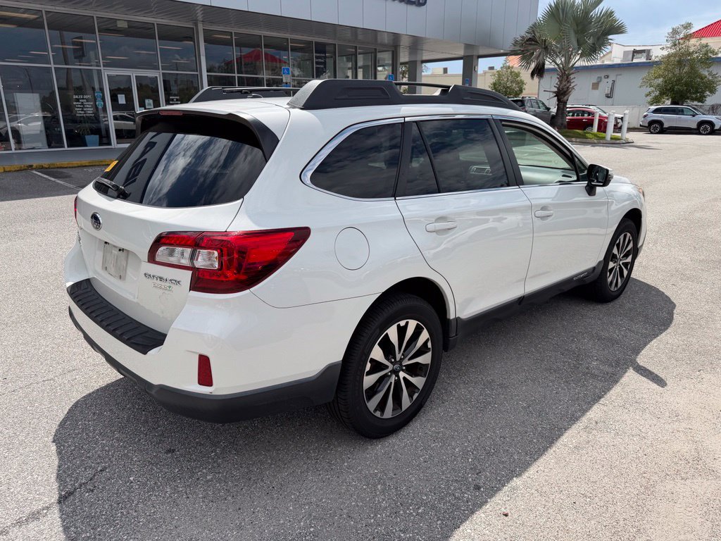 Used 2015 Subaru Outback 2.5i Limited AWD/4WD image 3