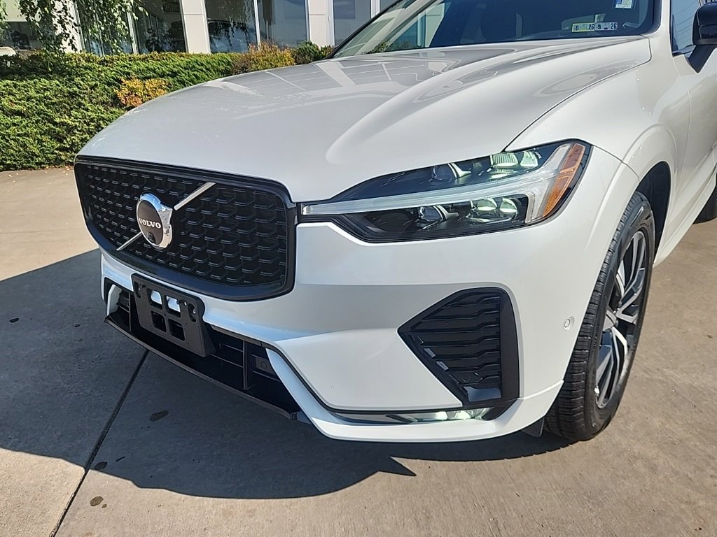 Certified 2025 Volvo XC60 B5 Plus image 18