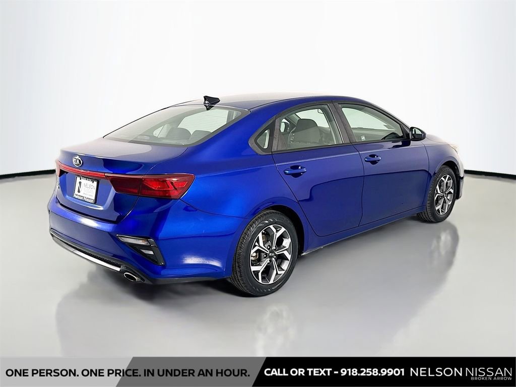 Used 2019 Kia Forte LXS FWD image 5