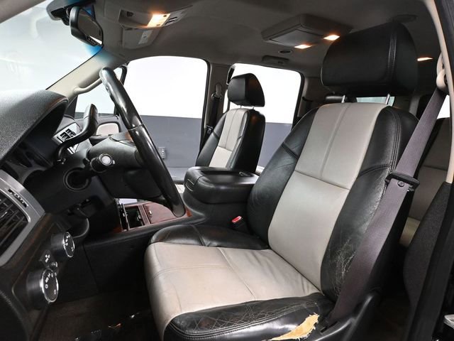 Used 2008 Chevrolet Suburban LT w/ LT Preferred Equipment Group image 24