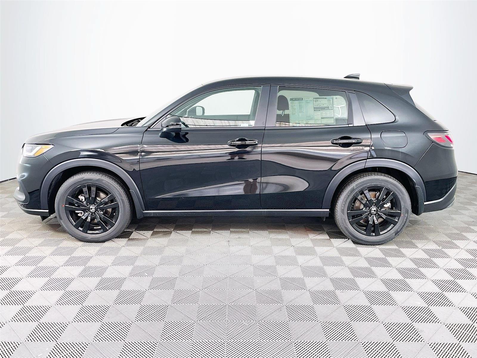 New 2026 Honda HR-V Sport image 4