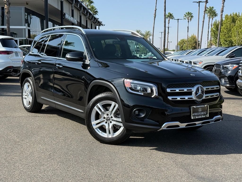 Used 2021 Mercedes-Benz GLB 250 w/ Premium Package video 1