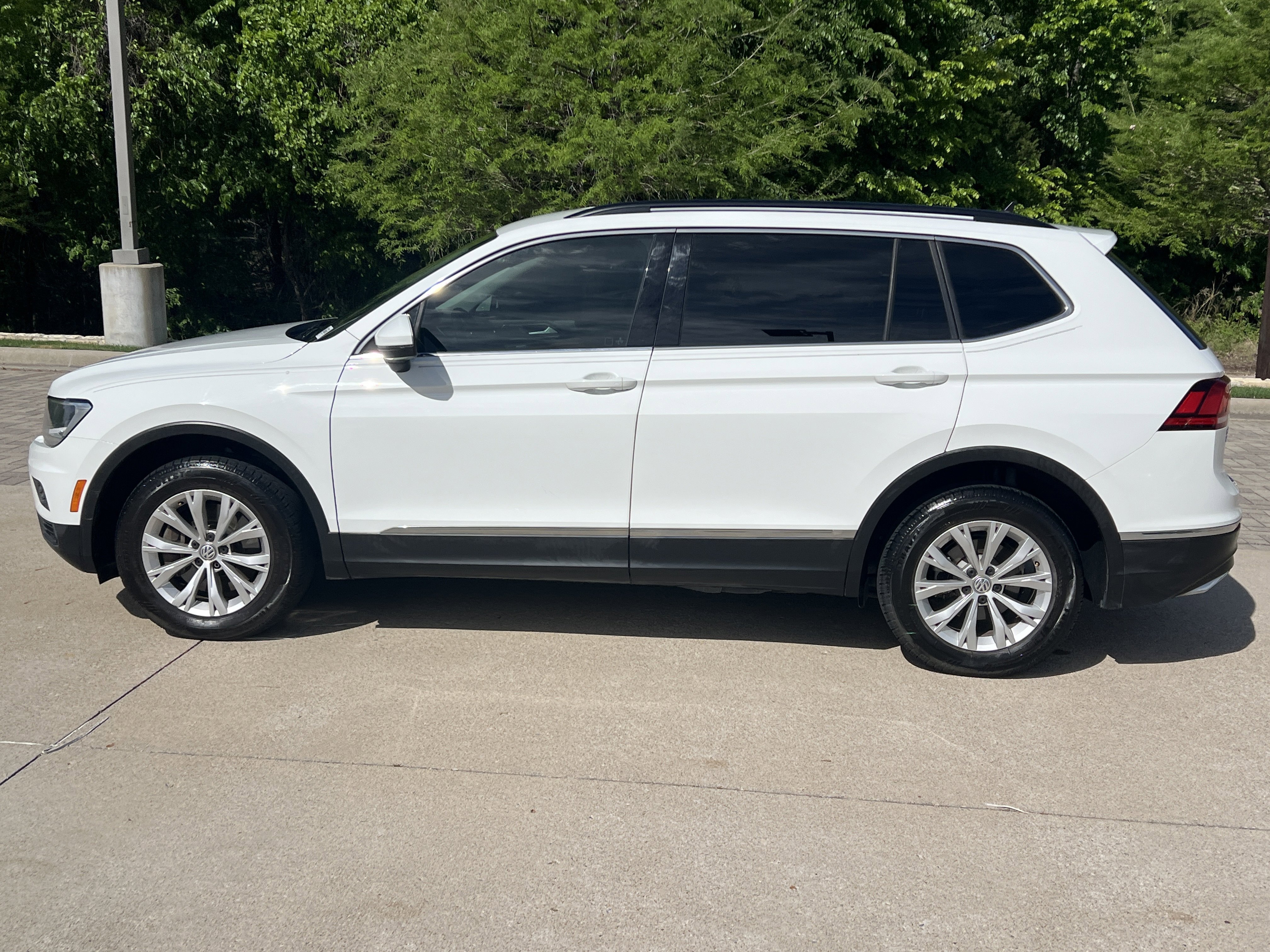 Used 2018 Volkswagen Tiguan SE image 7