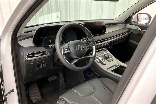 Used 2025 Hyundai Palisade SEL AWD/4WD image 16