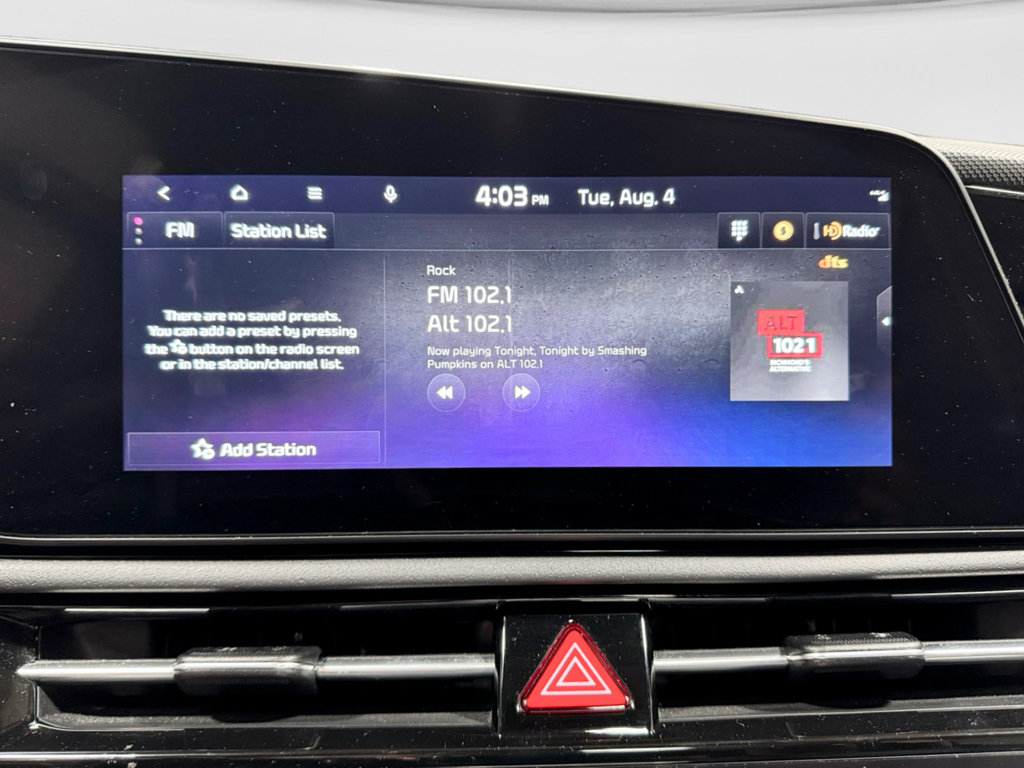 Used 2023 Kia Niro Wave w/ Wave Preserve Package FWD image 12