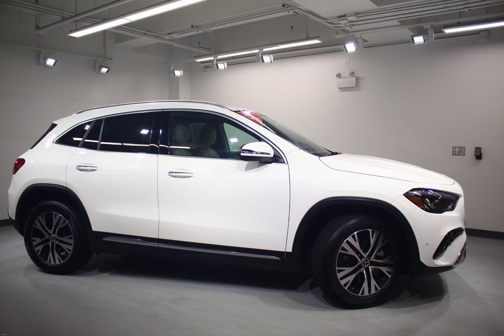 Used 2025 Mercedes-Benz GLA 250 4MATIC image 8