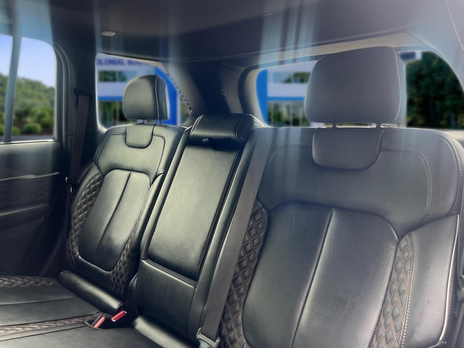 Used 2023 Jeep Grand Cherokee Summit w/ Adv Protech Group IV AWD/4WD image 29