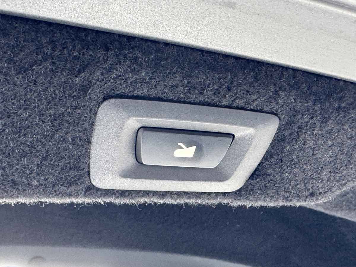 Used 2023 Lucid Air Pure AWD/4WD image 9