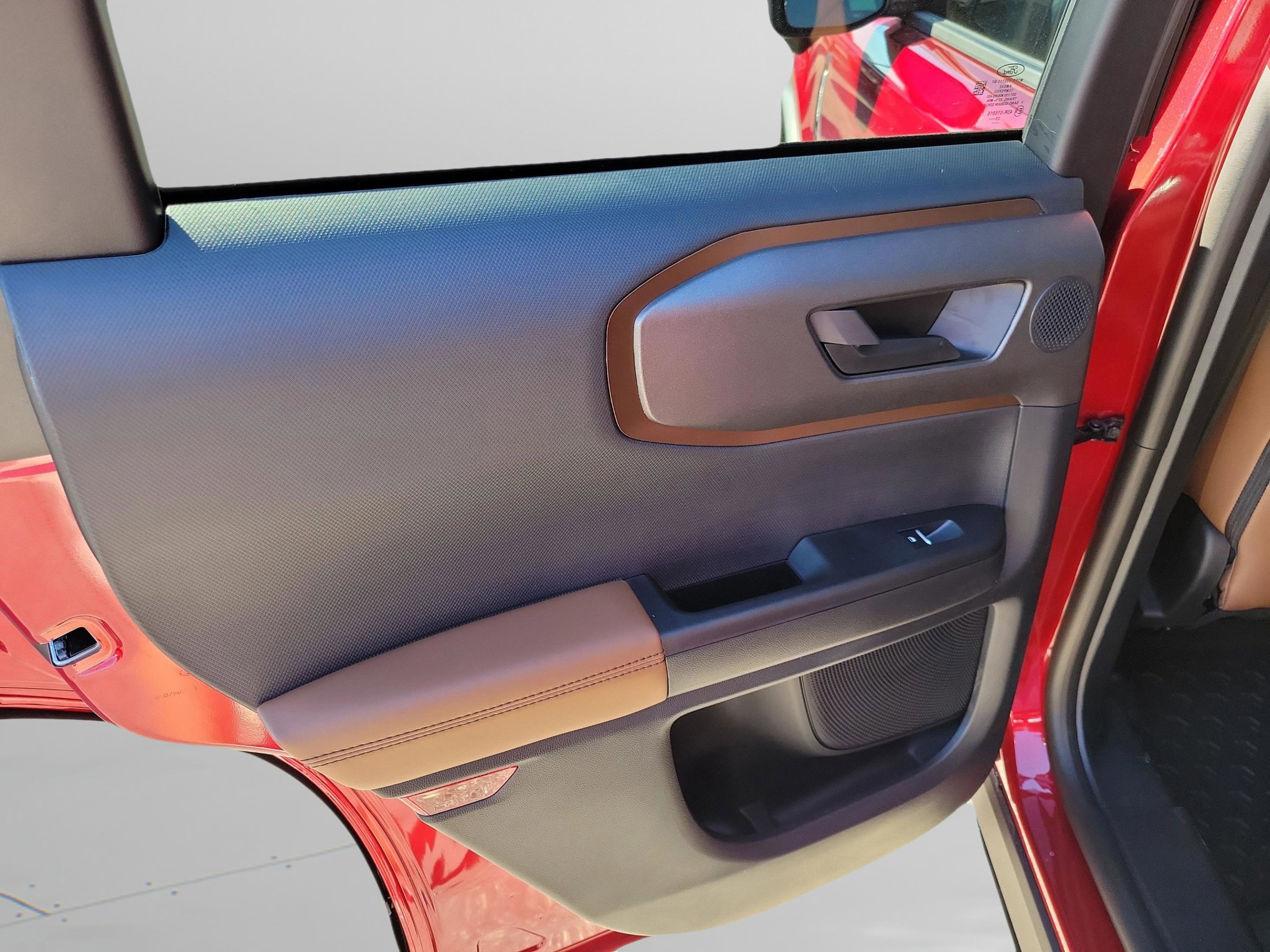 New 2025 Ford Bronco Sport Outer Banks w/ Sasquatch Outer Banks Package image 28