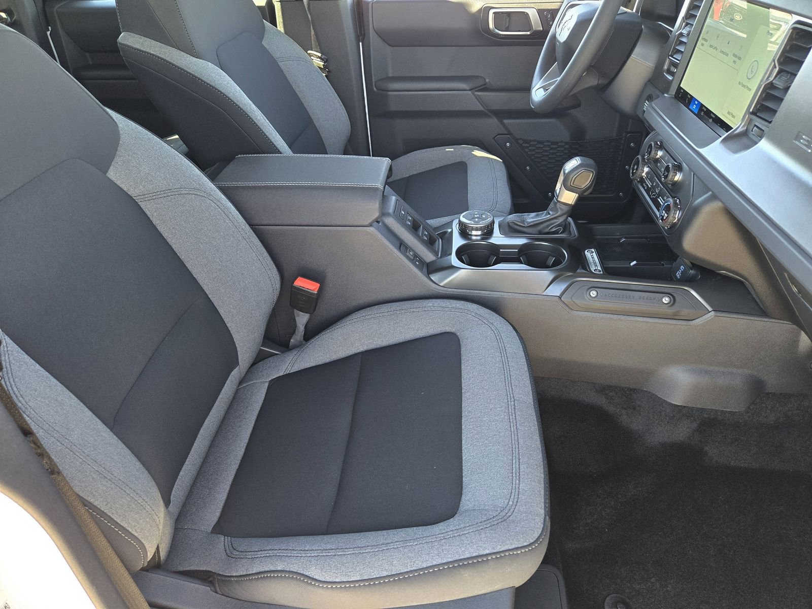 New 2025 Ford Bronco 4-Door AWD/4WD image 15
