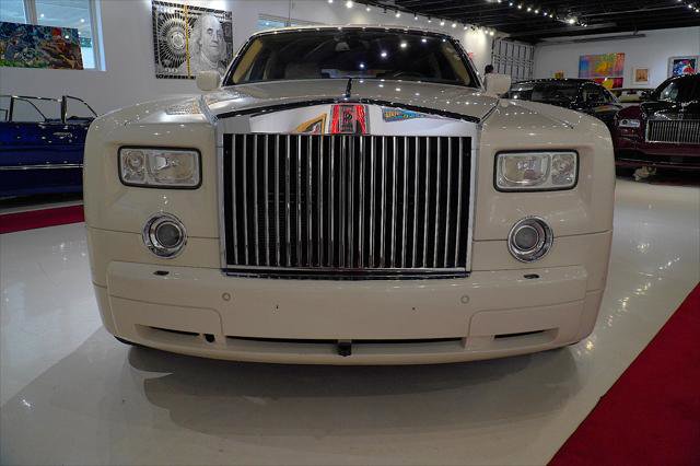 Used 2009 Rolls-Royce Phantom Sedan image 5