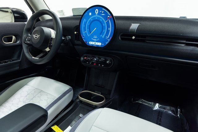 Certified 2025 MINI Cooper 2-Door Hardtop image 26