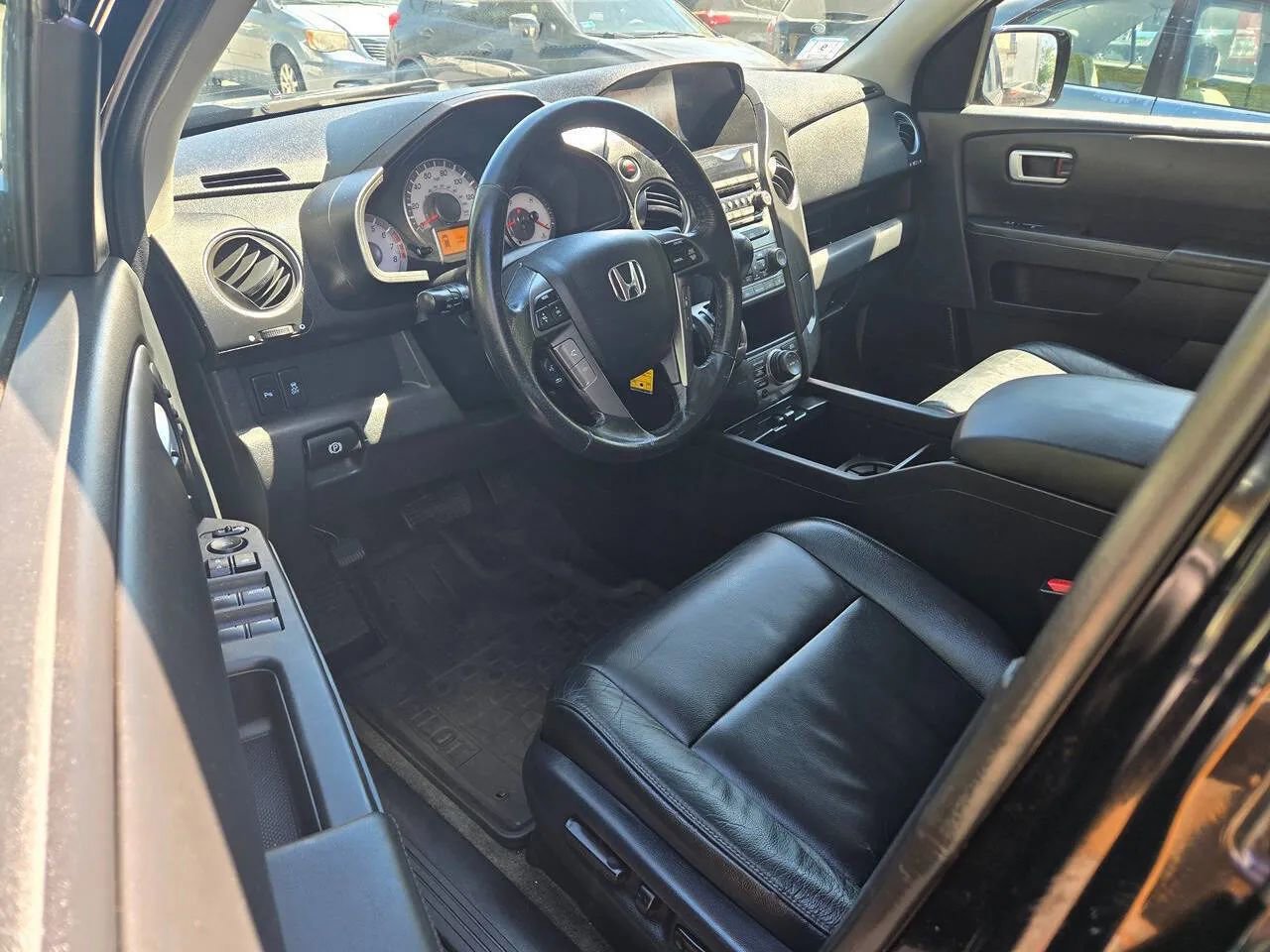 Used 2014 Honda Pilot Touring image 30