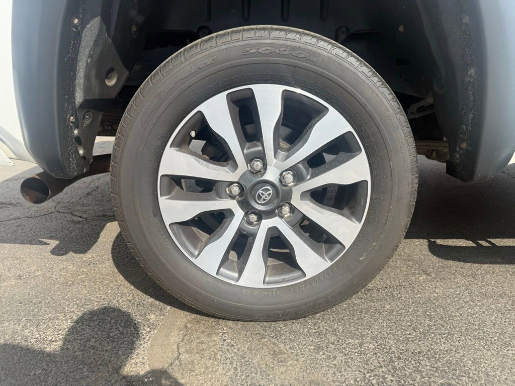 Used 2018 Toyota Tundra Limited AWD/4WD image 44