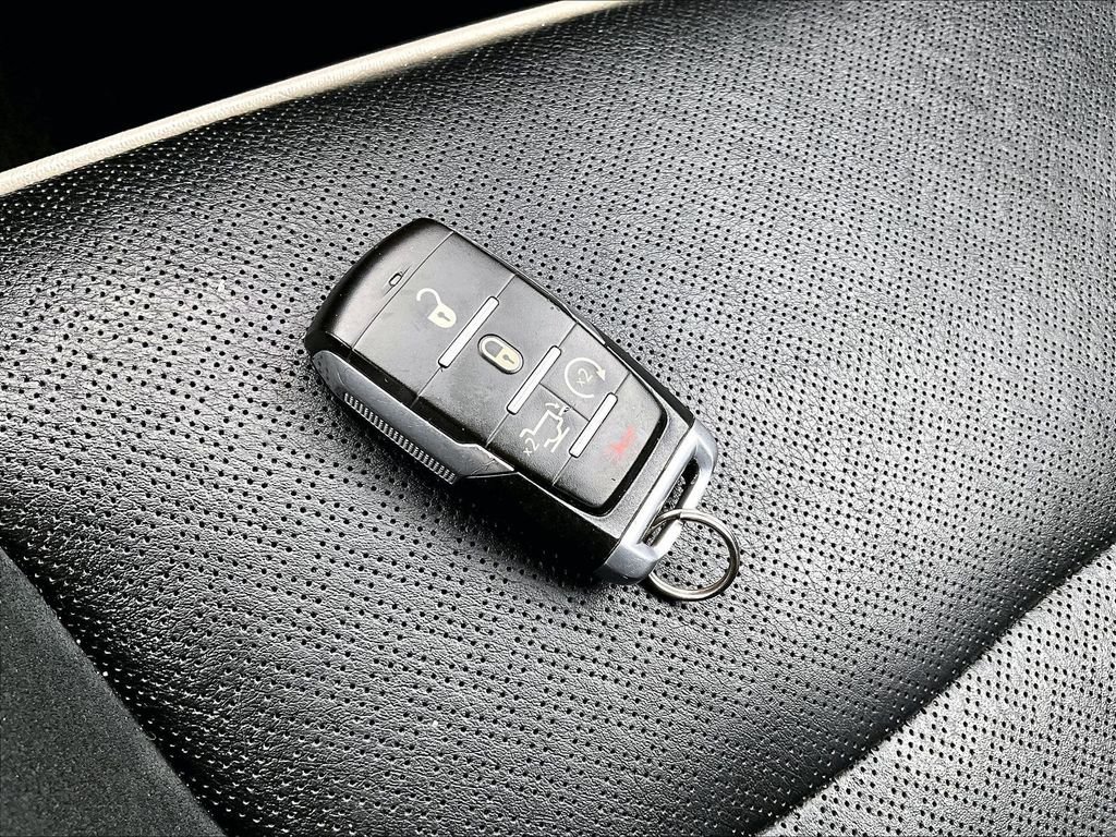 Used 2021 RAM 1500 Laramie AWD/4WD image 27