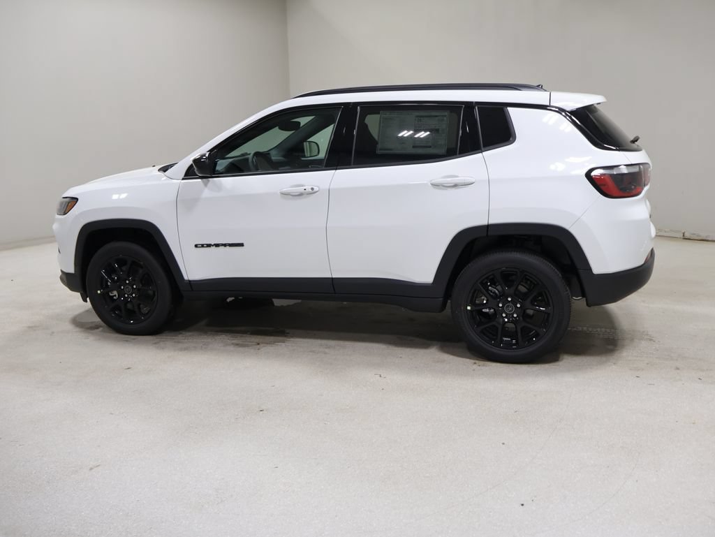 New 2026 Jeep Compass Latitude AWD/4WD image 4