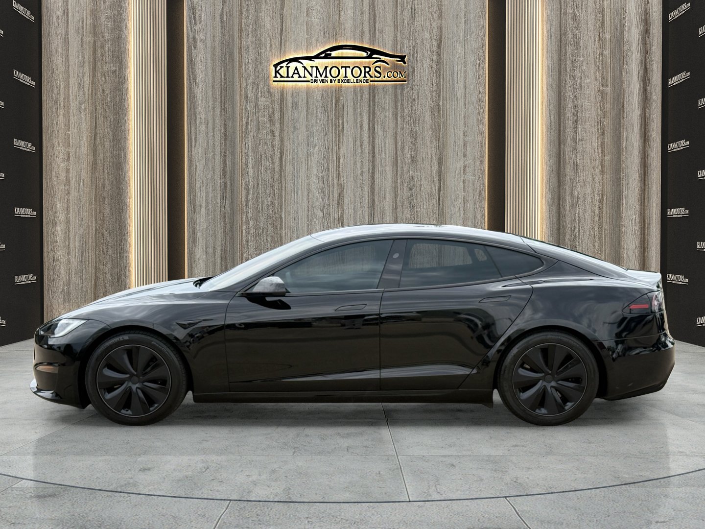 Used 2023 Tesla Model S AWD/4WD image 8