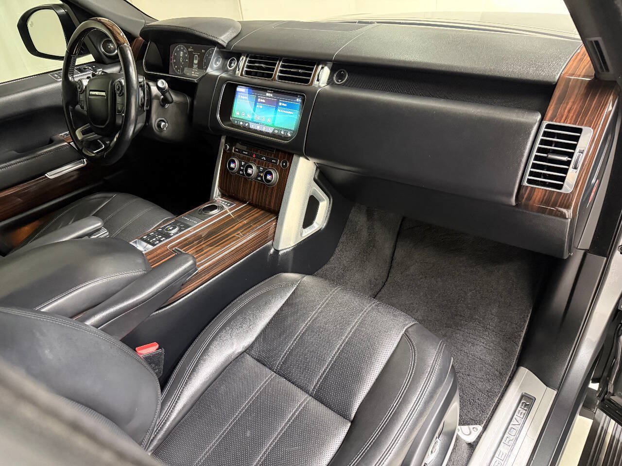 Used 2017 Land Rover Range Rover Long Wheelbase Supercharged AWD/4WD image 42