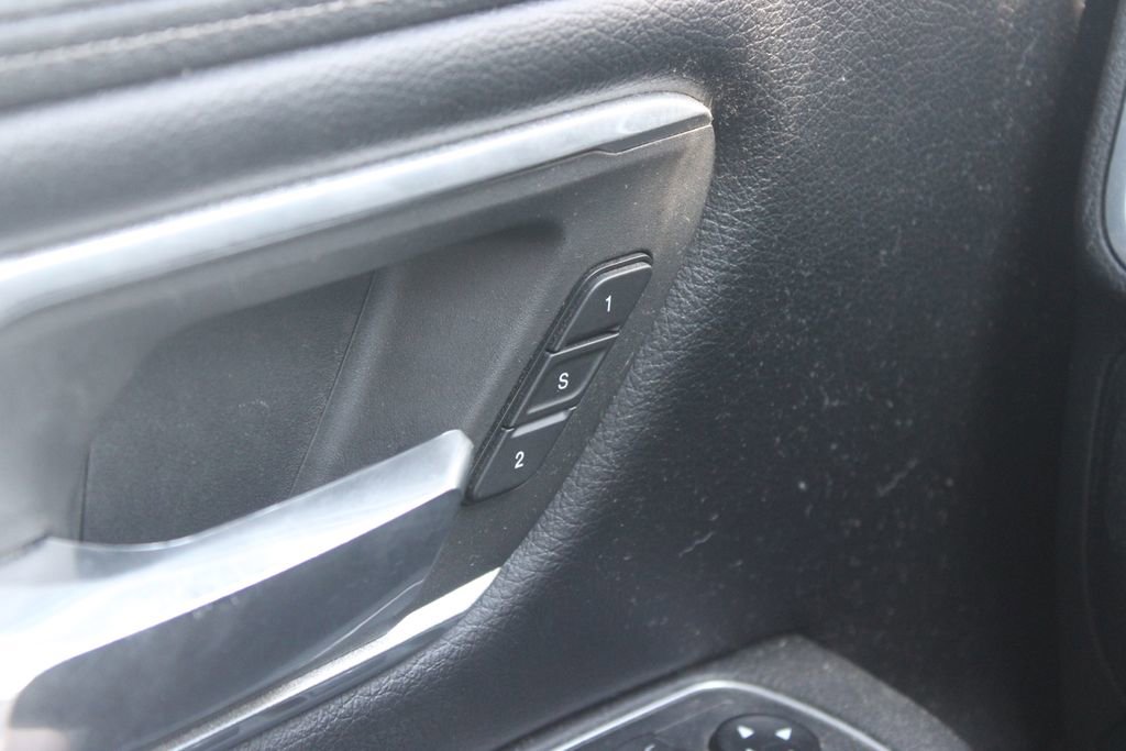 Used 2020 RAM 1500 Laramie w/ Sport Appearance Package image 33