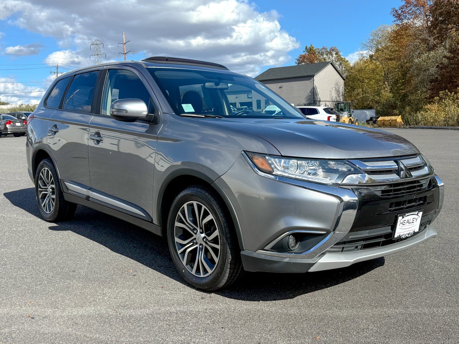 Used 2017 Mitsubishi Outlander SE