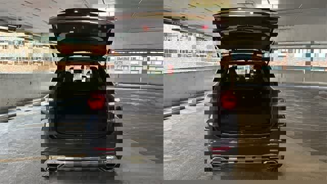 Certified 2025 Mercedes-Benz GLC 300 4MATIC image 8