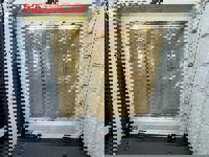 Used 2020 Ford Transit Connect XL image 10